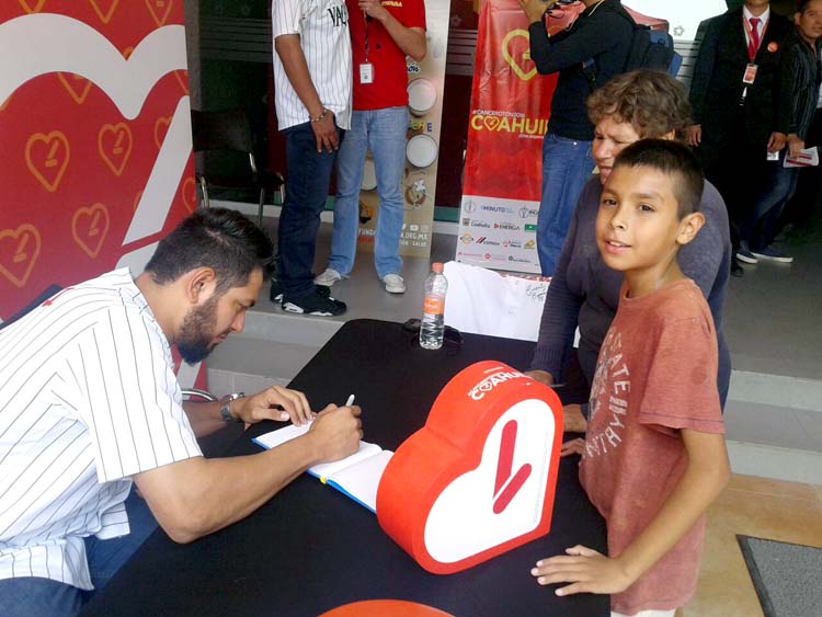 Salvador Valdez, invitó a la gente de La Laguna a estar unida en esta actividad.