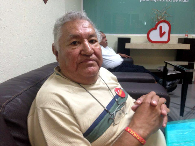Jesús Esparza, ha vivido de cerca el cáncer, por eso invita a los lagunero a apoyar en el Cancerotón 2016.