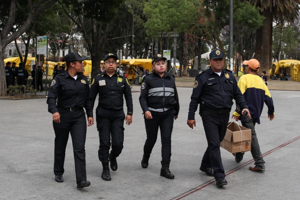 Rebeca Peralta pidió mas recorridos de patrulleros y mejor atención de policías, para prevenir delitos.