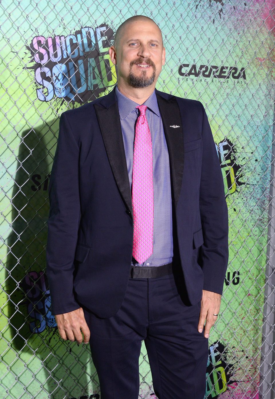 El director David Ayer se disculpó por insultar a Marvel. 