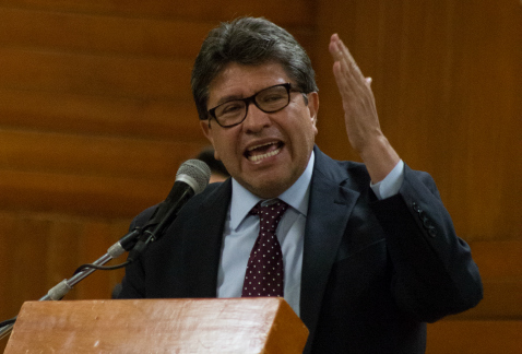 El jefe delegacional en Cuauhtémoc, Ricardo Monreal, alertó a sus colaboradores por el posible aumentó de la inseguridad en las colonias Santa María l