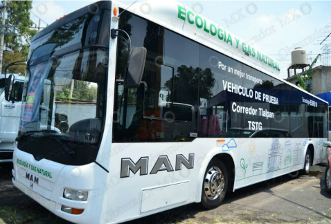 Camión a gas natural que operará a prueba, durante 30 días, en Calzada de Tlalpan.