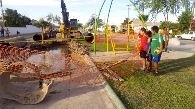 La Línea Verde de Torreón, colapsó en un tramo por las lluvias.