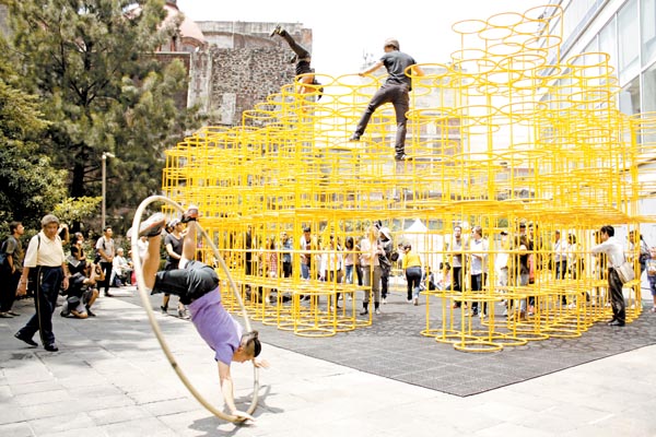 Buscan “nuevas energías espaciales”.