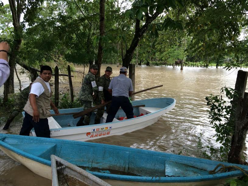 El Ejército implementó el Plan DNIII para apoyar a la población. 