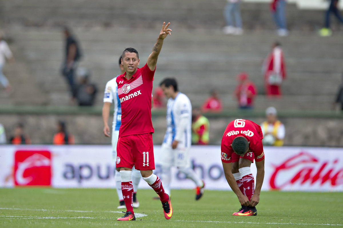 Toluca le quitó el invicto a los Tuzos del Pachuca 