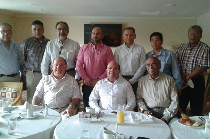 En días pasados, empresarios del sur de Tamaulipas se reunieron con el alcalde de Pueblo Viejo Veracruz