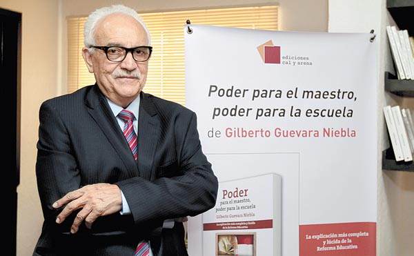 Es consejero de la Junta de Gobierno del Instituto Nacional para la Evaluación de la Educación.
