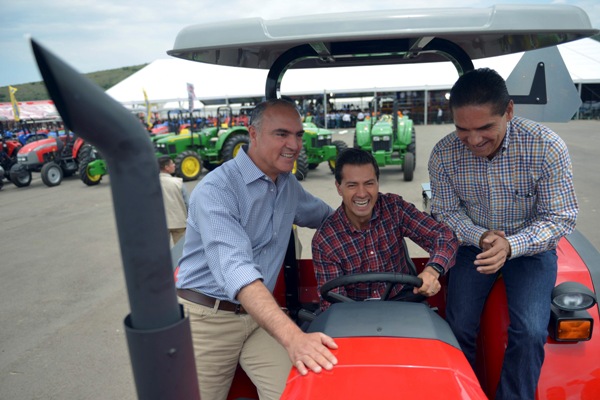 El presidente Enrique Peña Nieto durante una visita a Michoacán.