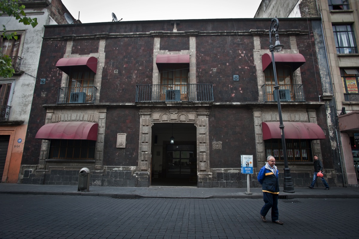 Fachada del edificio Donceles 66