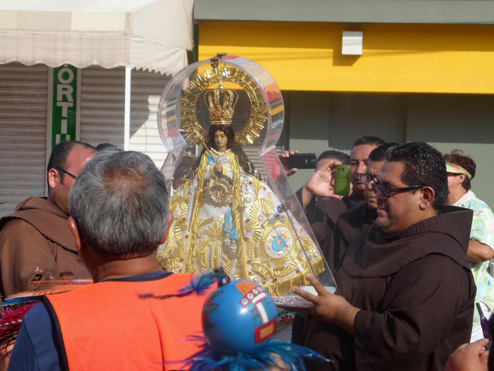 La Virgen de Zapopan llegó a Torreón la tarde de este sábado.