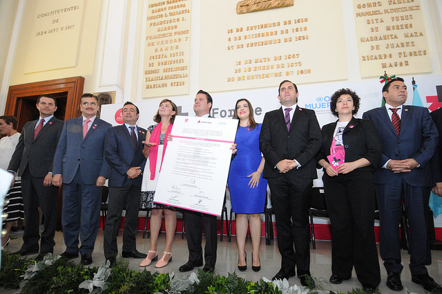 Entre los compromisos del gobierno del estado en He for She es proponer reforma a una serie de leyes