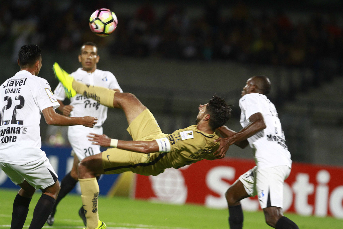 Así fue el gol de chilena de Eduardo Herrera