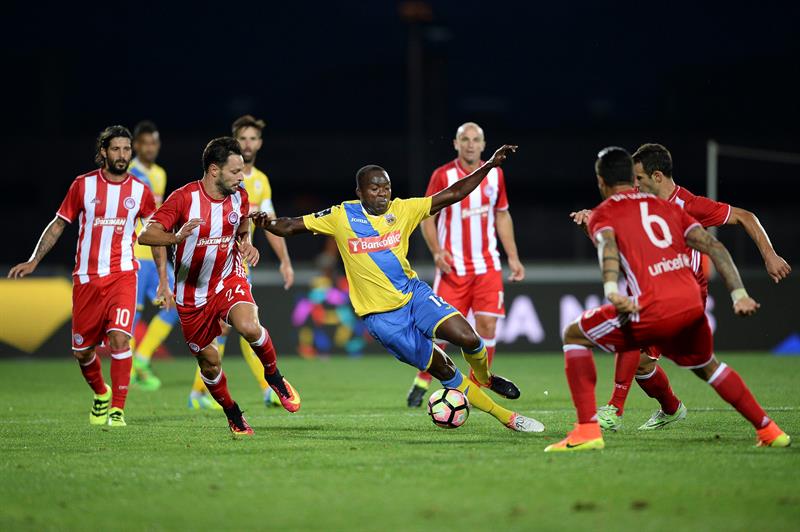 El Olympiacos derrotó por la mínima al Arouca en el partido de ida