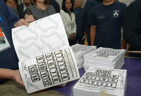 El Tribunal Electoral capitalino determinó que el sistema de voto por internet impedirá que una misma persona vuelva a sufragar en las mesas receptora
