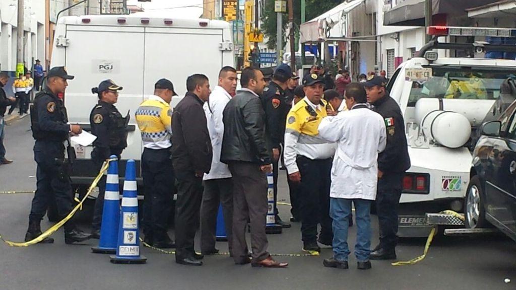 Las autoridades mantuvieron acordonada la zona, durante los trabajos periciales.