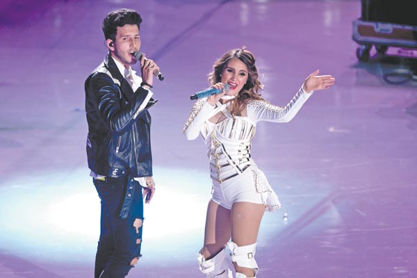 Sebastián y Dulce María.