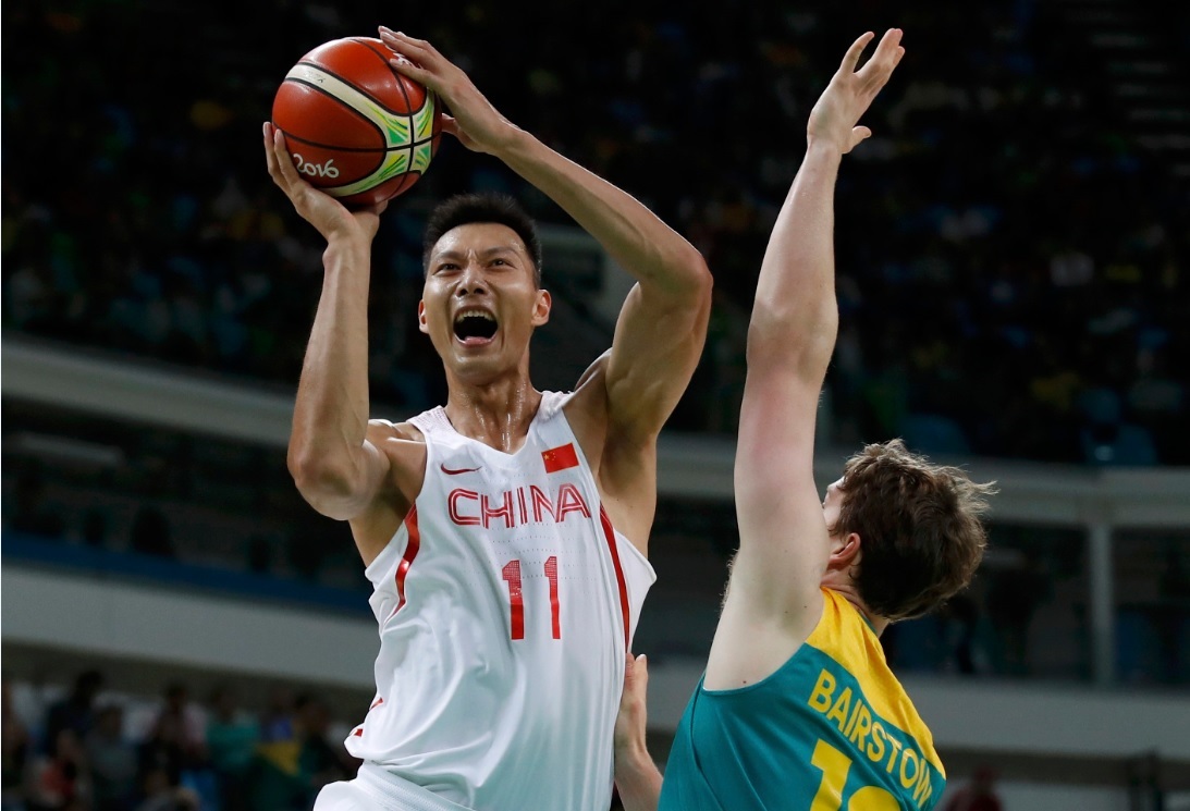 Yi Jianlian, jugador de basquetbol olímpico de China