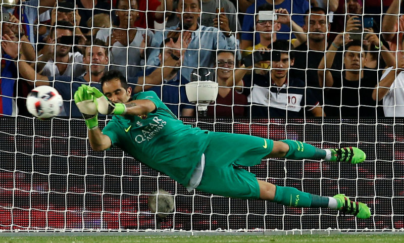Claudio Bravo, portero chileno 