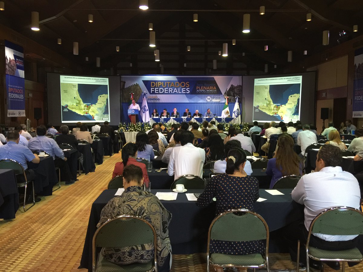 Los diputados panistas federales celebran su reunión plenaria en Morelos.