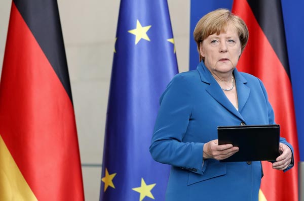 "Esperamos de las personas de origen turco que han vivido mucho tiempo en Alemania que desarrollen un alto grado de lealtad por nuestro país", dijo Me