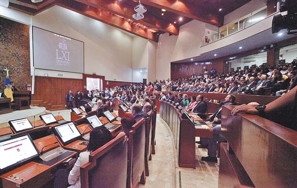 Los legisladores analizarán el proyecto y realizarán modificaciones en los salarios de los 48 funcionarios que analiza el documento.