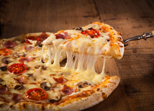 La pizza es la segunda comida rápida más consumida en México sólo después de los tacos. 