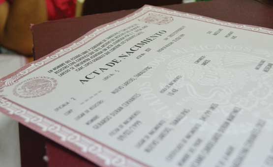 Los nombres extranjeros son los que mas escogen padres de familia.