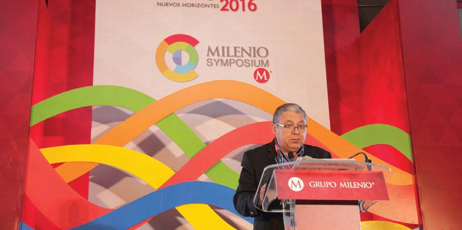 El analista Ramses Pech dio tips a los estudiantes sobre dónde hacer negociaciones.