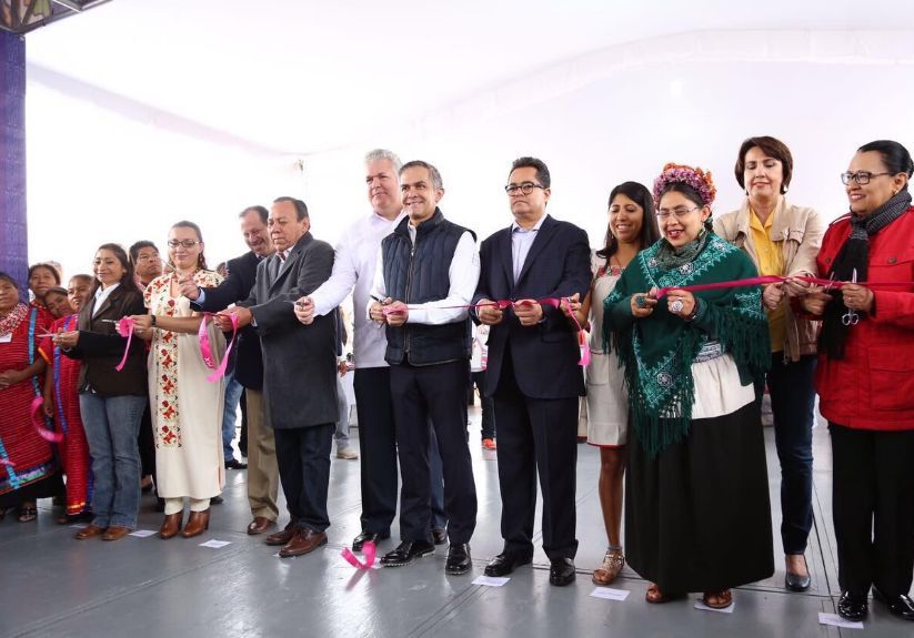 Durante la inauguración de la feria estuvo presente el jefe de Gobierno capitalino, así como el embajador de Paraguay en México, Leonardo Arizaga.
