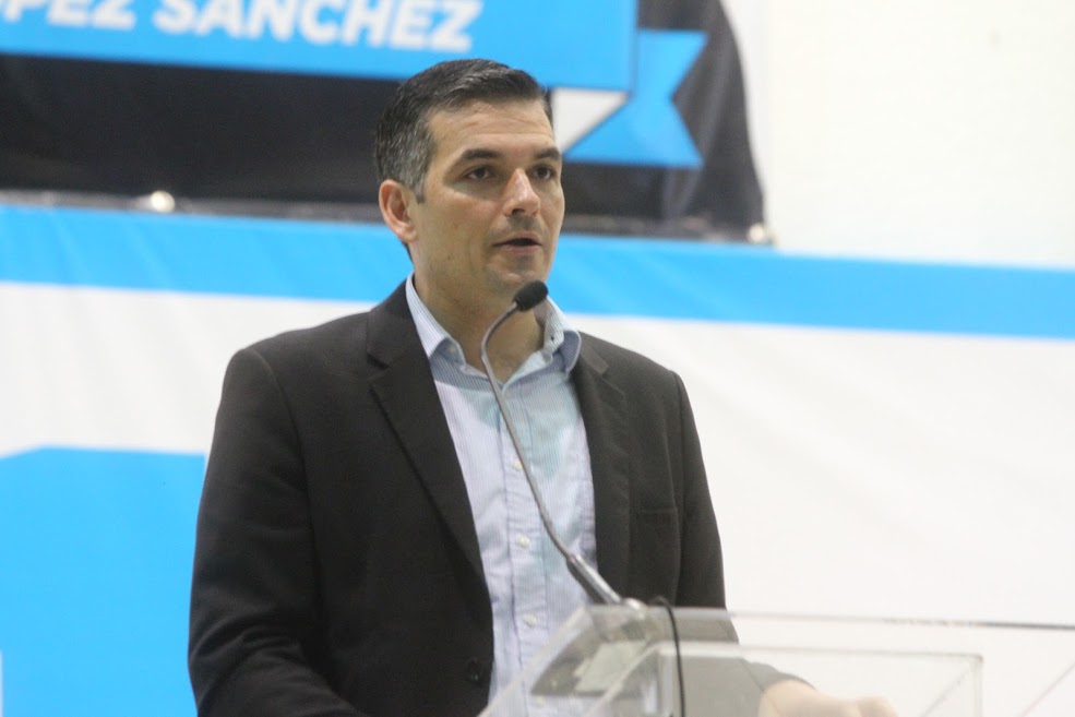 Mauro Guerra acudió al primer informe de actividades de diputados del PAN en el Auditorio de la Unión Ganadera. 