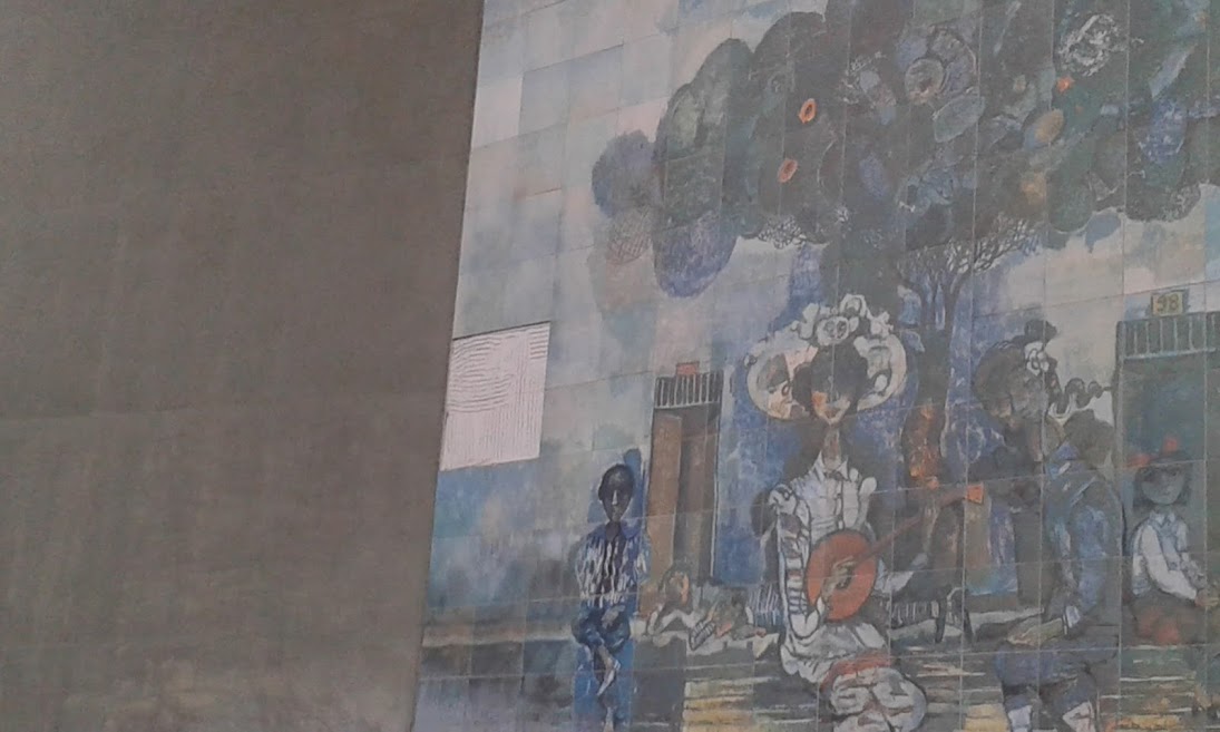El mural “De dónde venimos, qué somos y a dónde vamos" fue realizado en la administración de José Natividad González y costó 236 mil pesos. 