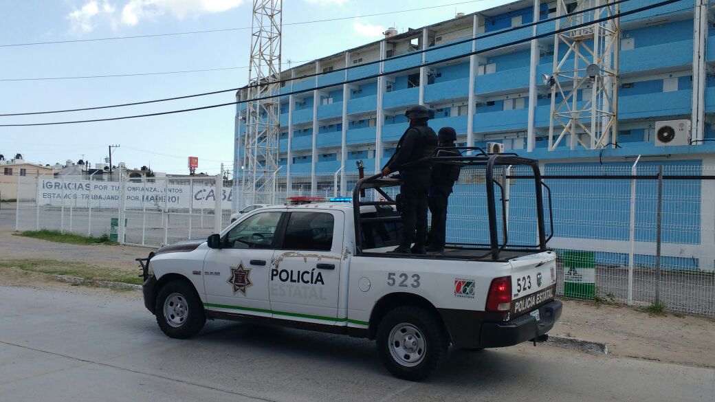 Fuerza Tamaulipas quita a vendedores de autos del Estadio. 