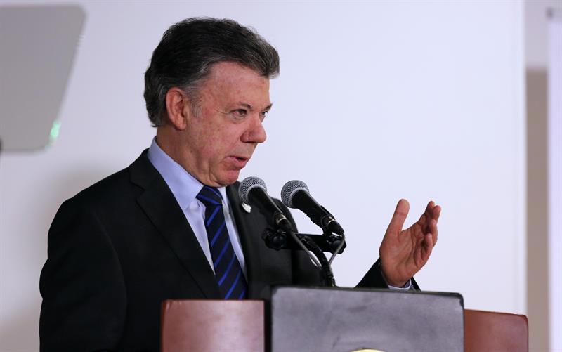 El fin de las hostilidades marca un hito en la historia de Colombia que durante 52 años vivió el conflicto armado con ese grupo guerrillero.