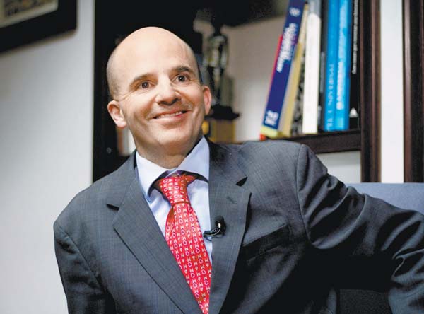 La prioridad son las finanzas sanas, dice a Notivox el director de la petrolera.