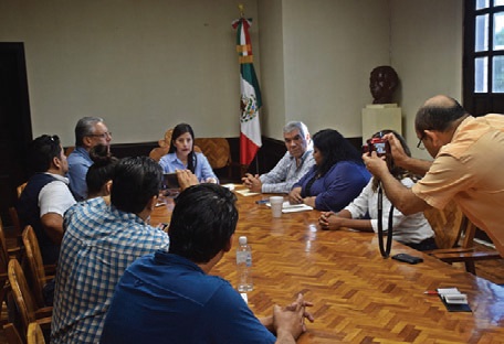 La alcaldesa convocó a rueda de prensa para informar su decisión.