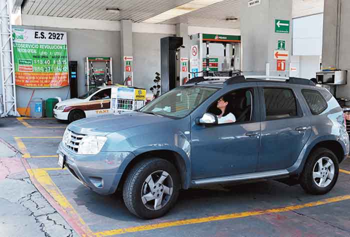 El PIB esperado este año es de entre 2 y 2.6 por ciento.