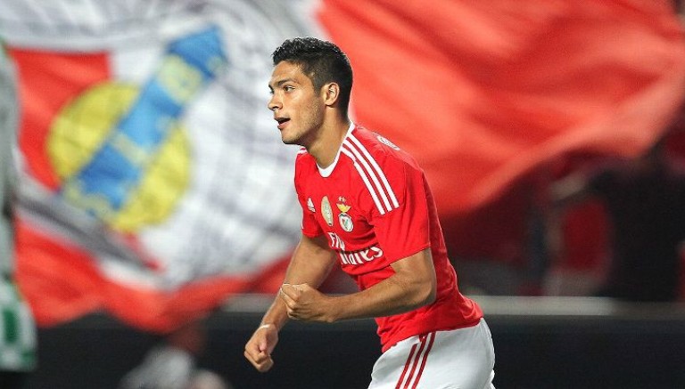 Raúl jiménez, delantero del Benfica 