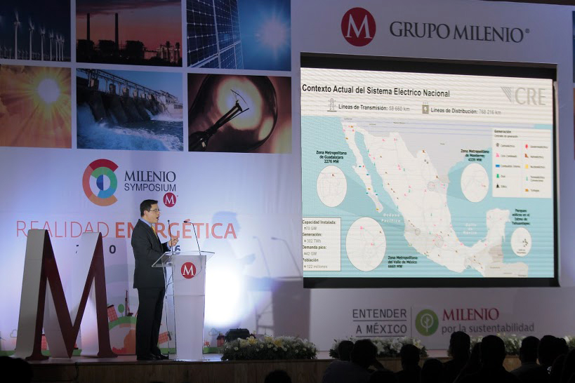 Conferencia sobre las novedades de energías limpias en México.