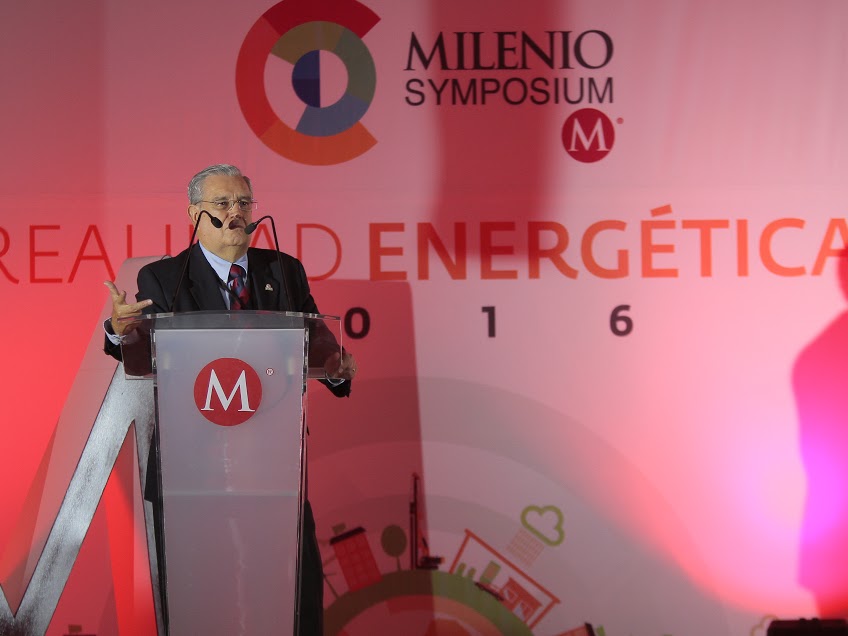 Dr. Rafael Alexandru Ronda, en su conferencia "Transición Energética, un nuevo camino"