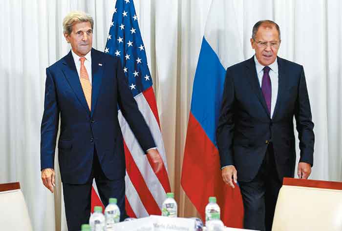 John Kerry (i) y el canciller ruso se reunieron en Suiza a finales de agosto.