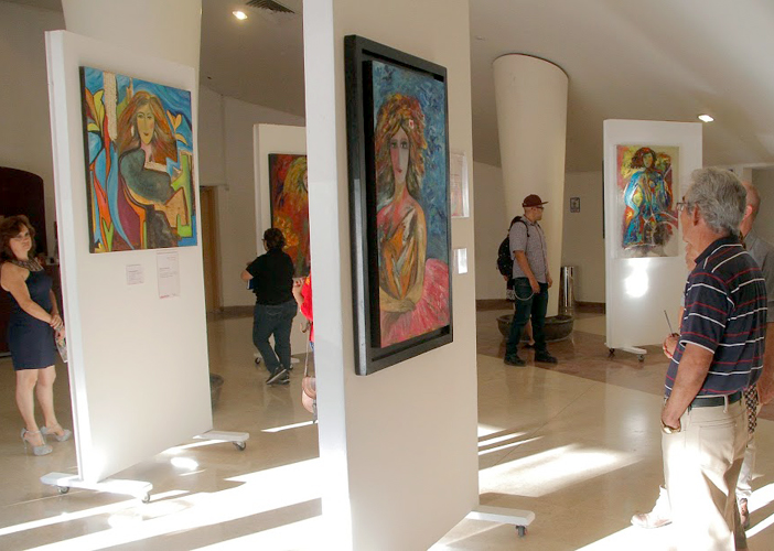 Son 15 pinturas de 15 mujeres que han sobresalido a lo largo de la historia, pese a la misoginia y demás limitantes que vivieron en sus distintas époc