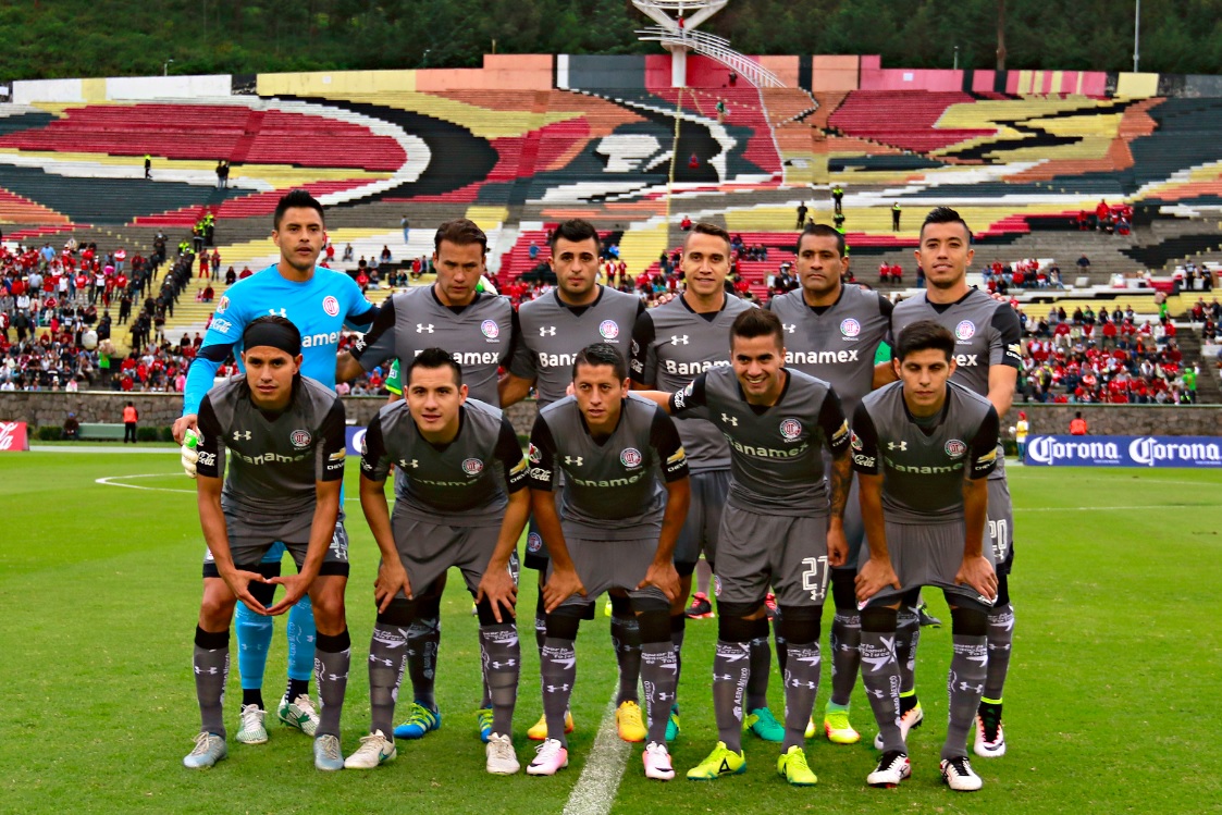 Estadio de Alberto 'Chivo' Córdova