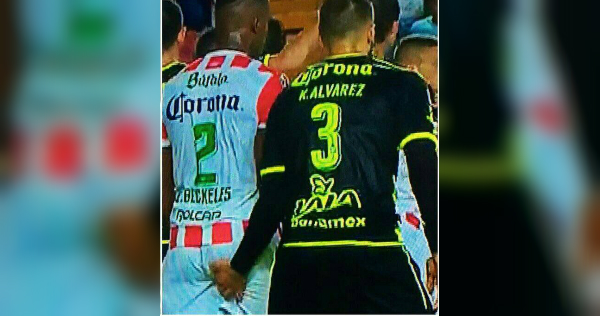 El 'agarrón' que Álvarez le hizo a Beckeles