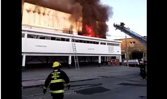 Las labores de los tragahumos duraron alrededor de una hora 