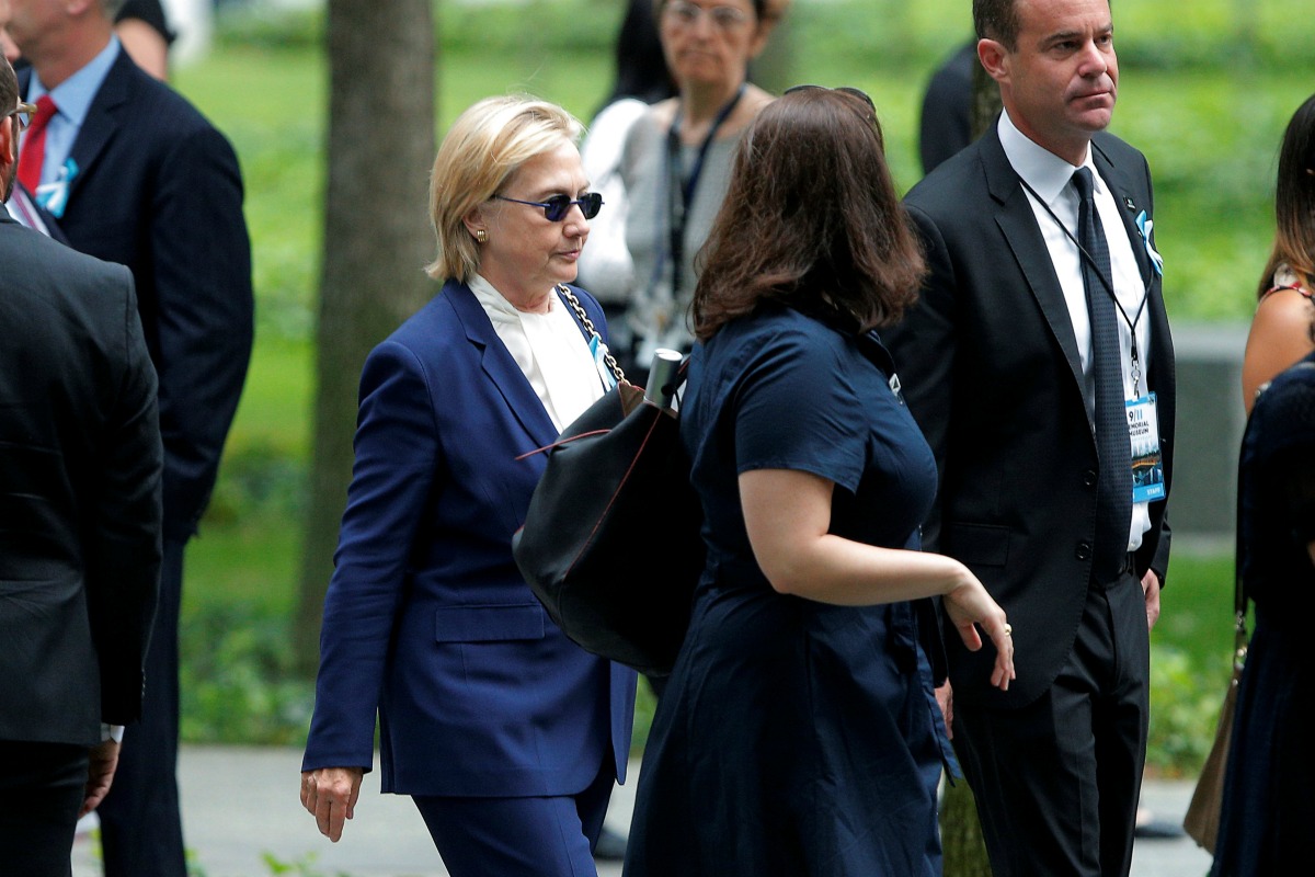 Llegada de la candidata demócrata, Hillary Clinton, a la ceremonia de conmemoración de los ataques ocurridos hace 15 años.