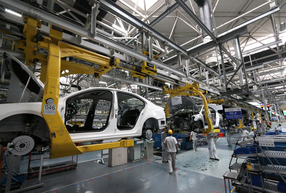 Contratar talento especializado llevó a las armadoras y autoparteras a iniciar cursos de capacitación y mejorar las condiciones laborales, eso implicó