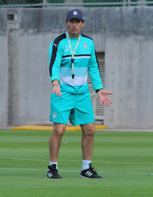 José Manuel de la Torre, DT de Santos Laguna.