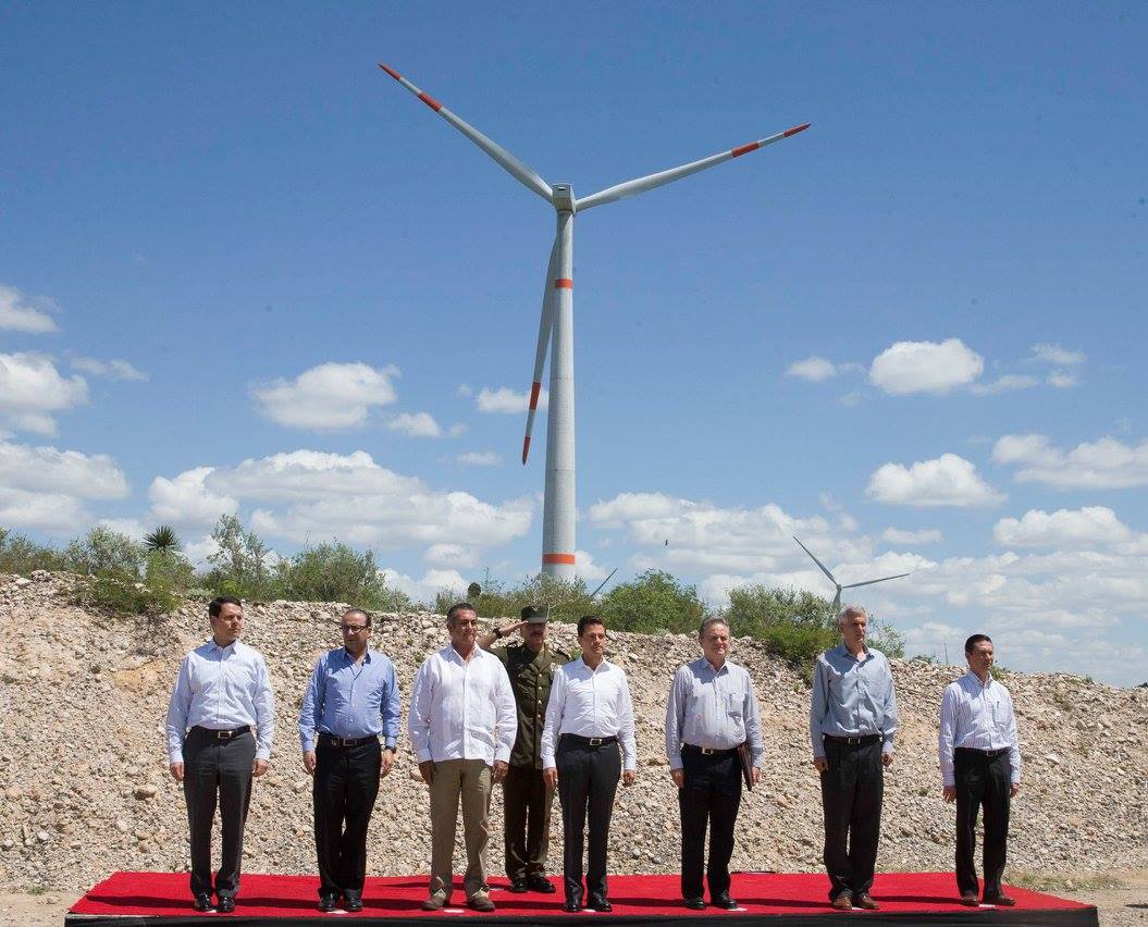 El presidente Enrique Peña Nieto inauguró Ventika, el parque eólico más grande México.