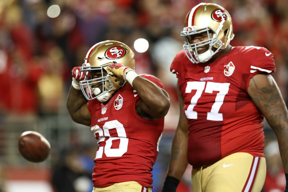 Carlos Hyde fue el hombre del partido con dos anotaciones